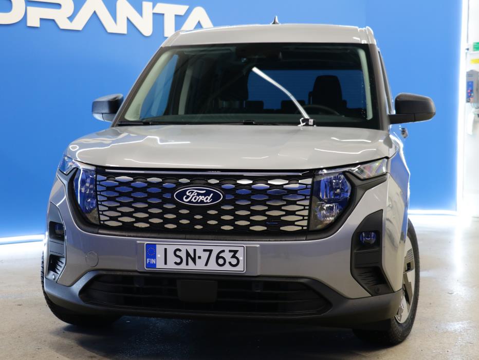 Ford Tourneo Courier 2025