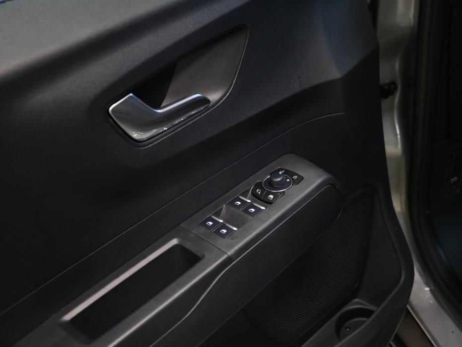 Ford Tourneo Courier 2025