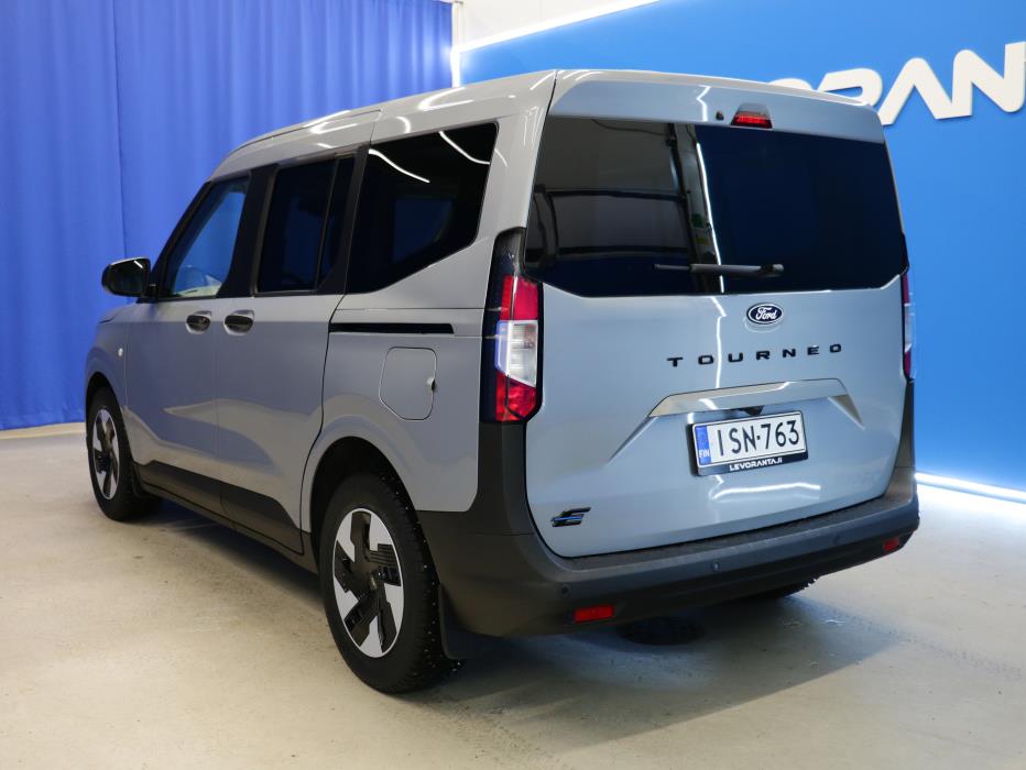 Ford Tourneo Courier 2025