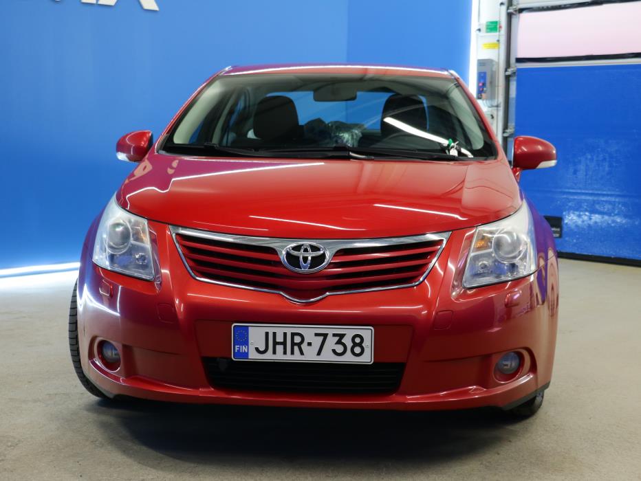 Toyota Avensis 2011
