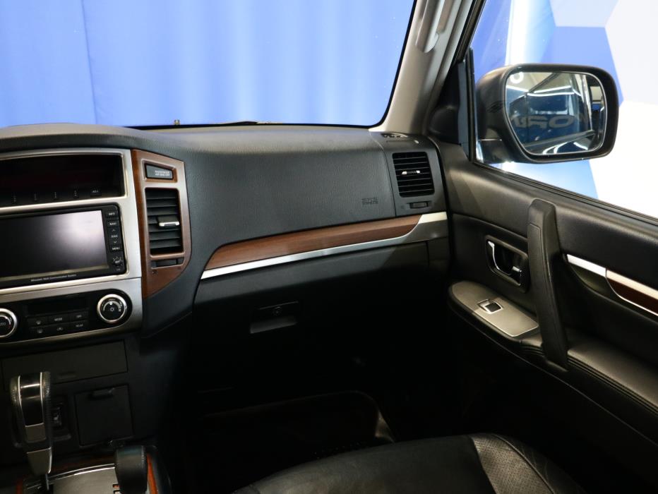 Mitsubishi Pajero 2008