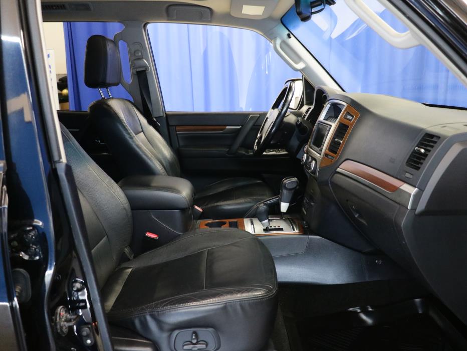 Mitsubishi Pajero 2008