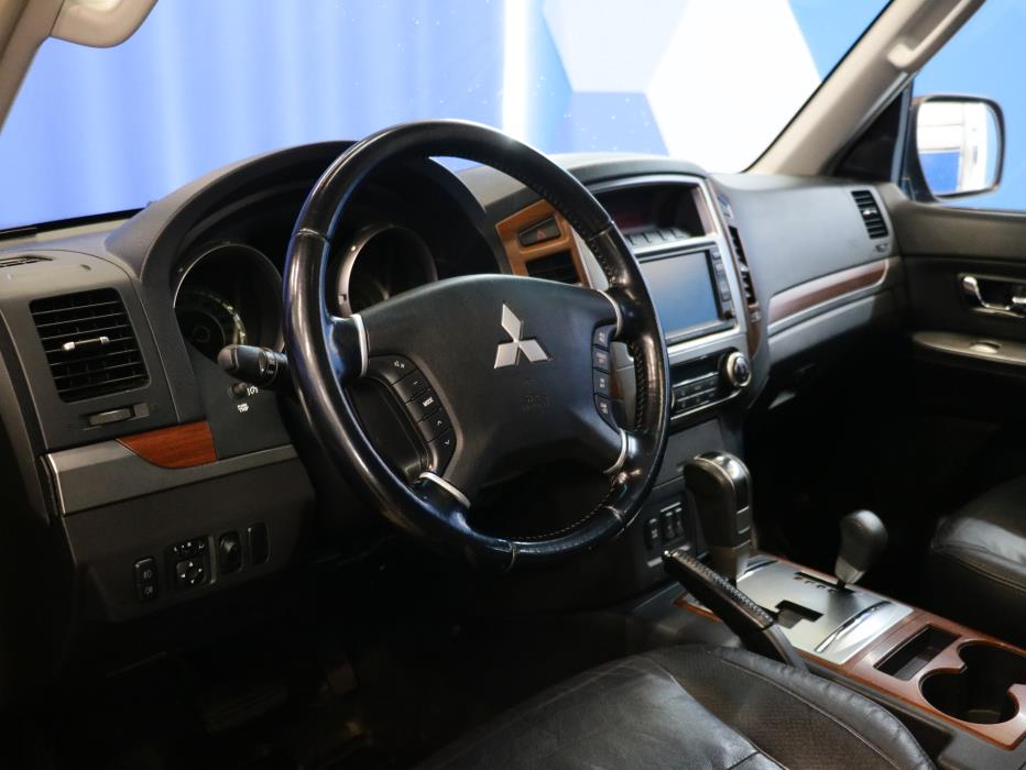 Mitsubishi Pajero 2008