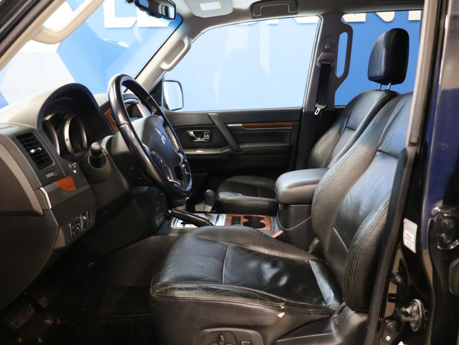 Mitsubishi Pajero 2008