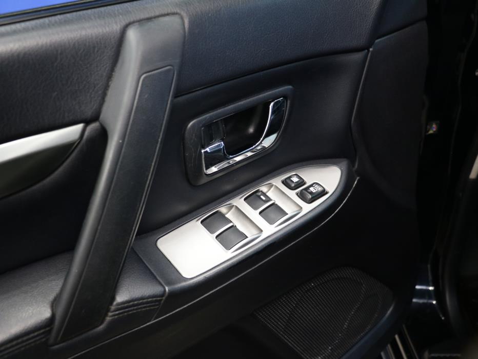 Mitsubishi Pajero 2008