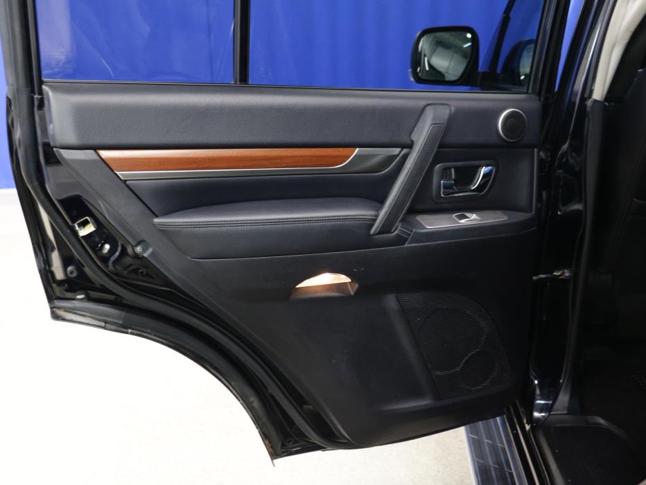 Mitsubishi Pajero 2008