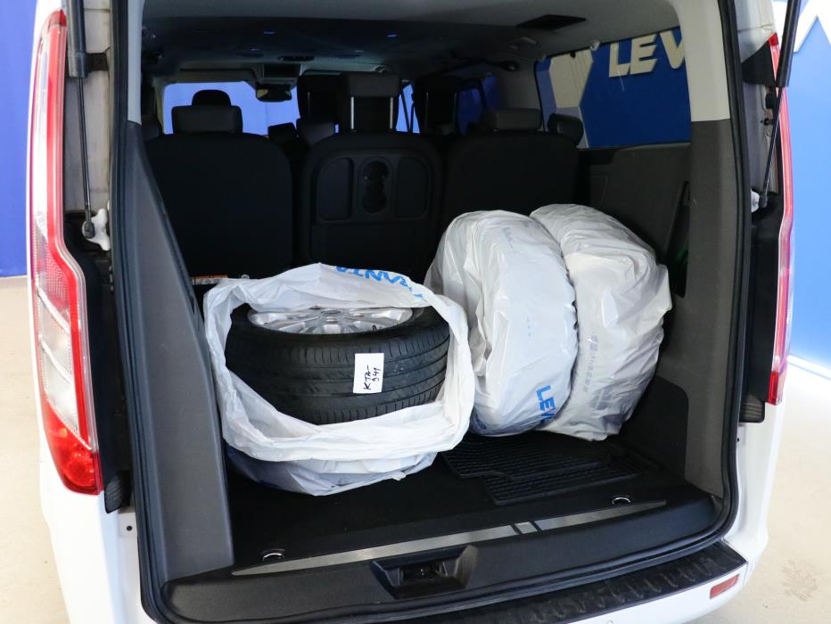 Ford Tourneo Custom 2019