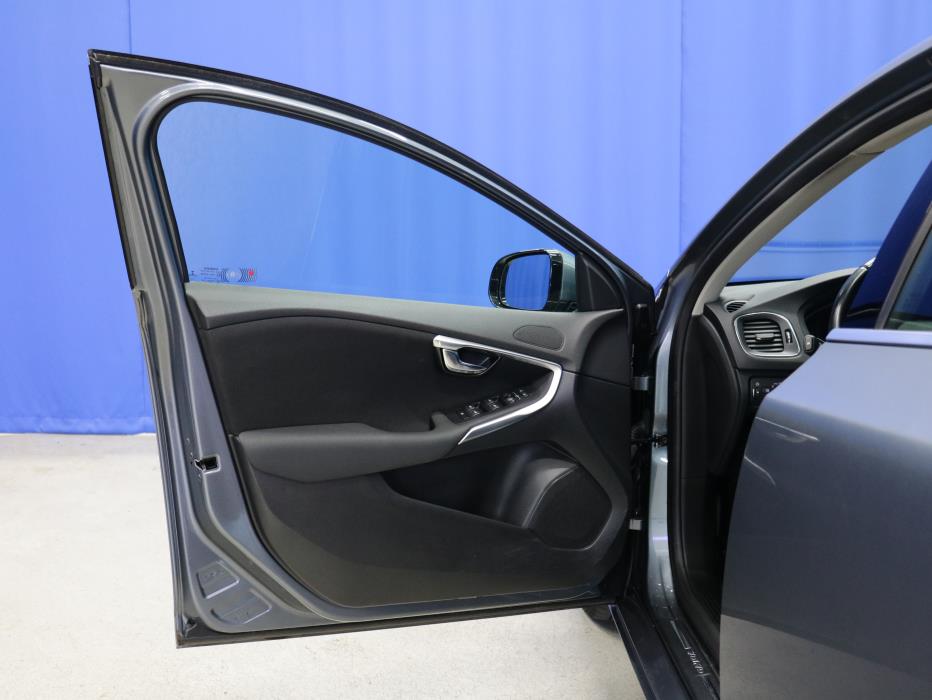 Volvo V40 2015