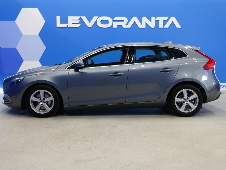 Volvo V40 2015