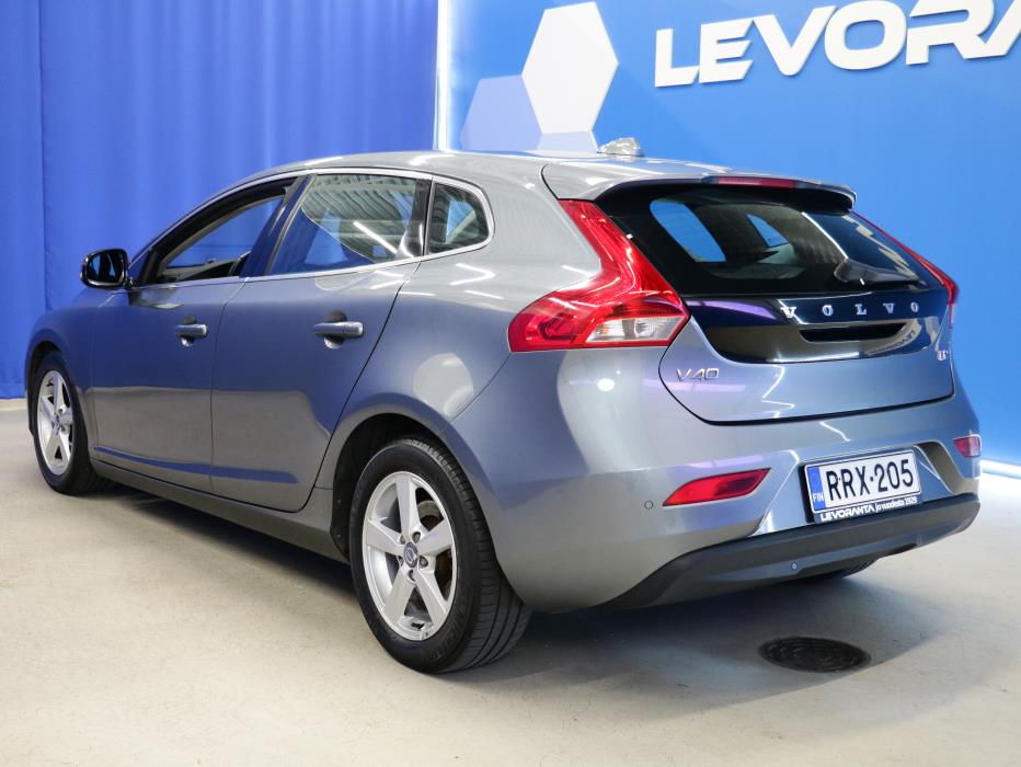 Volvo V40 2015