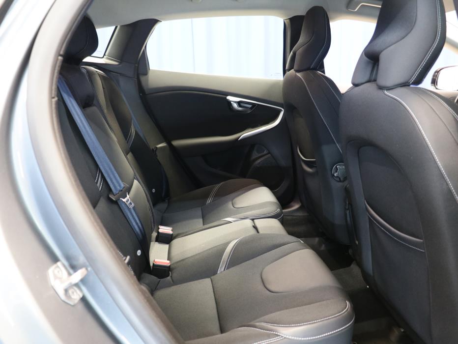 Volvo V40 2015