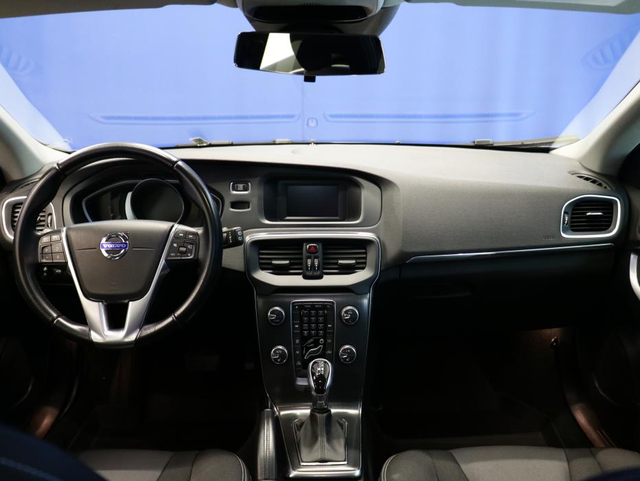 Volvo V40 2015