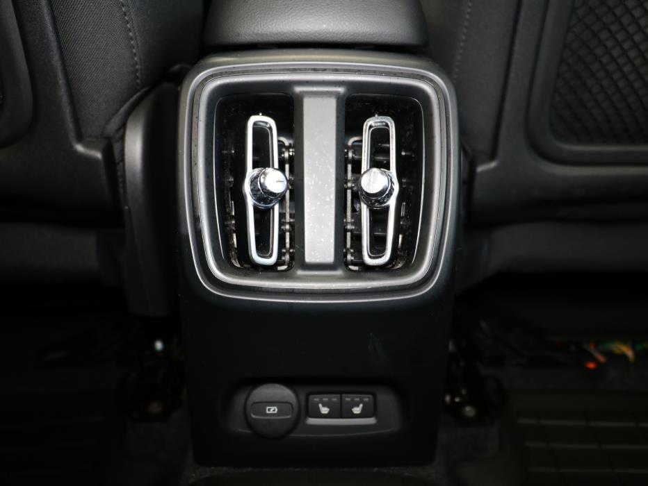 Volvo XC40 2022