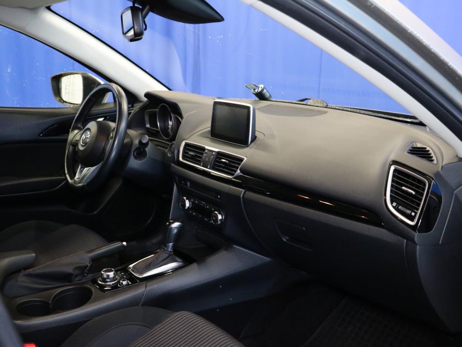 Mazda Mazda3 2015