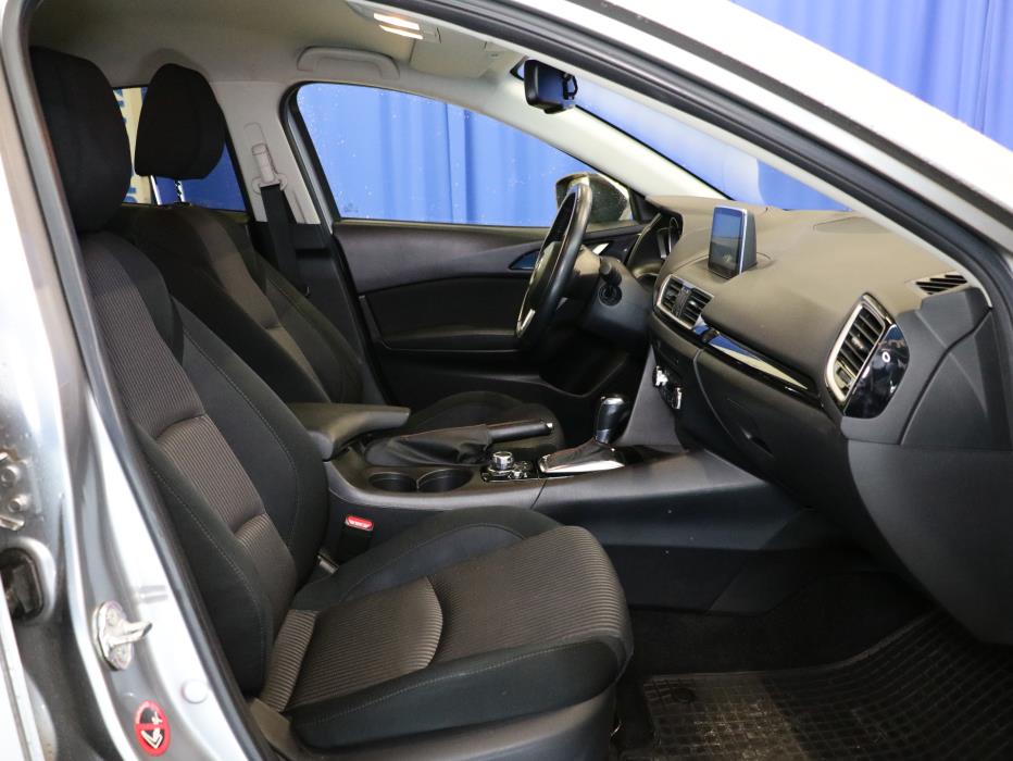 Mazda Mazda3 2015