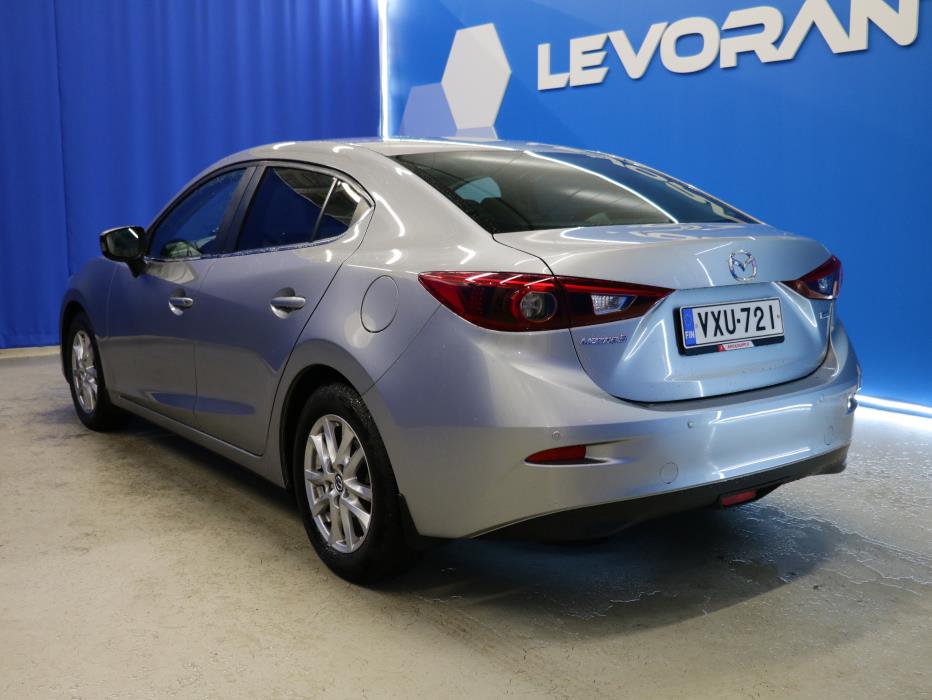 Mazda Mazda3 2015