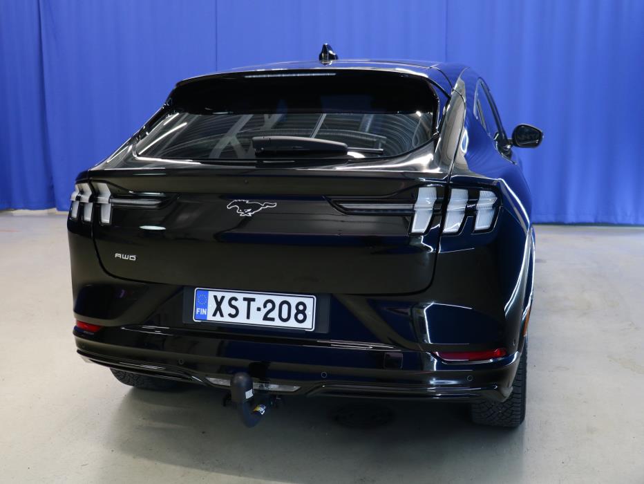 Ford Mustang Mach-E 2024