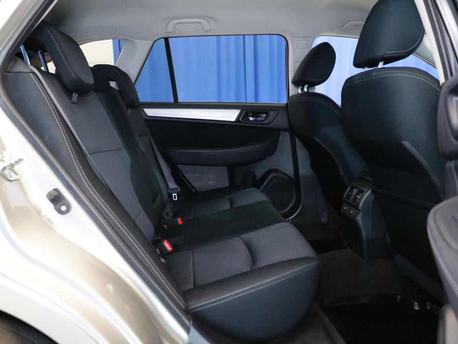 Subaru Outback 2016
