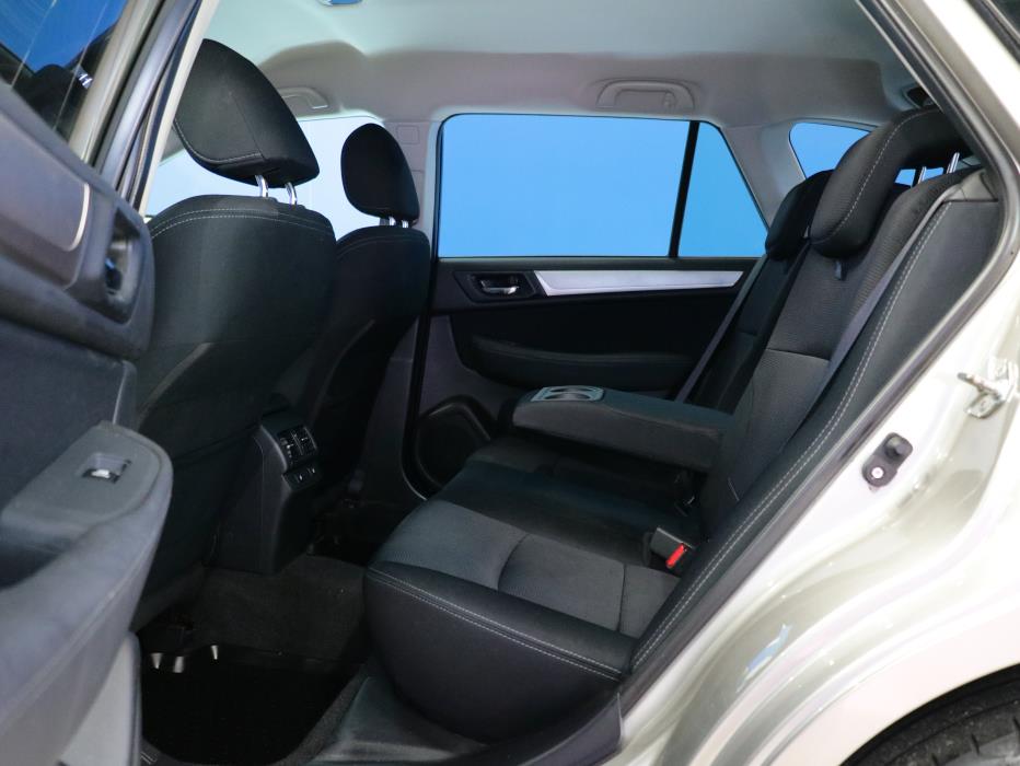 Subaru Outback 2016