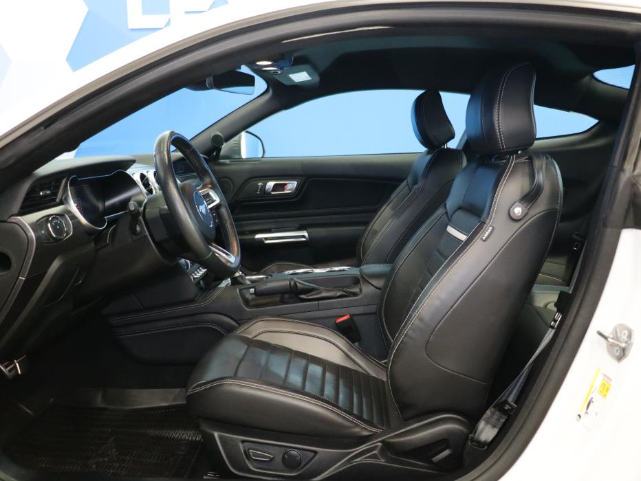 Ford Mustang 2021