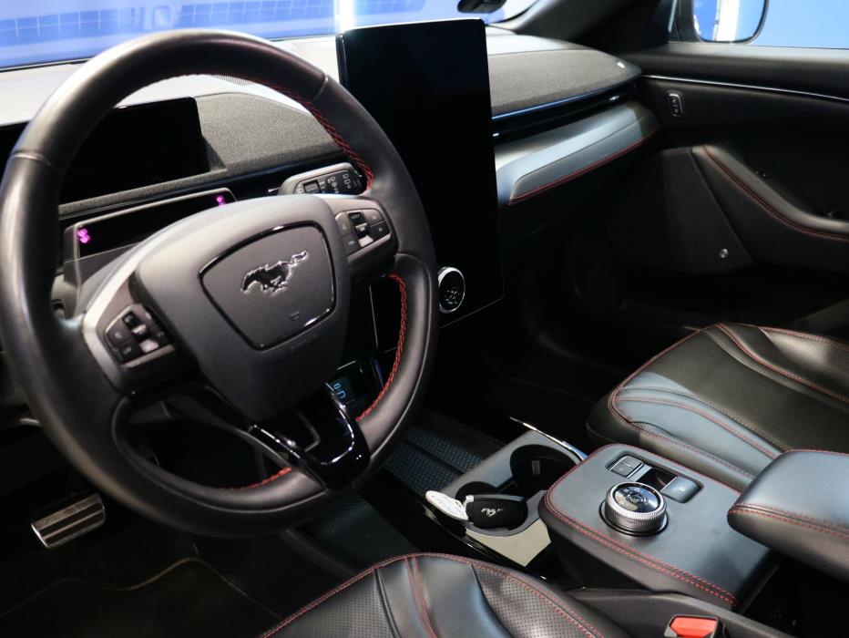 Ford Mustang Mach-E 2021