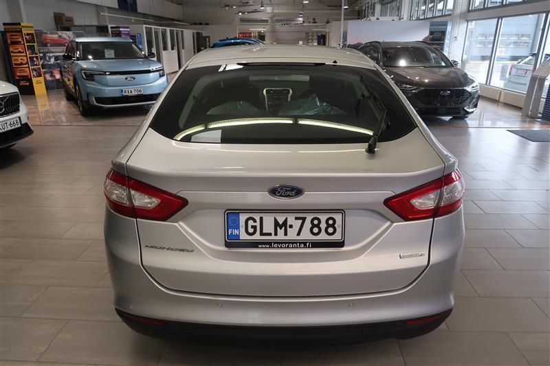Ford Mondeo 2015