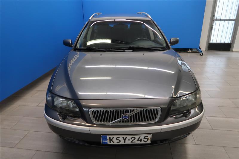 Volvo V70 2003