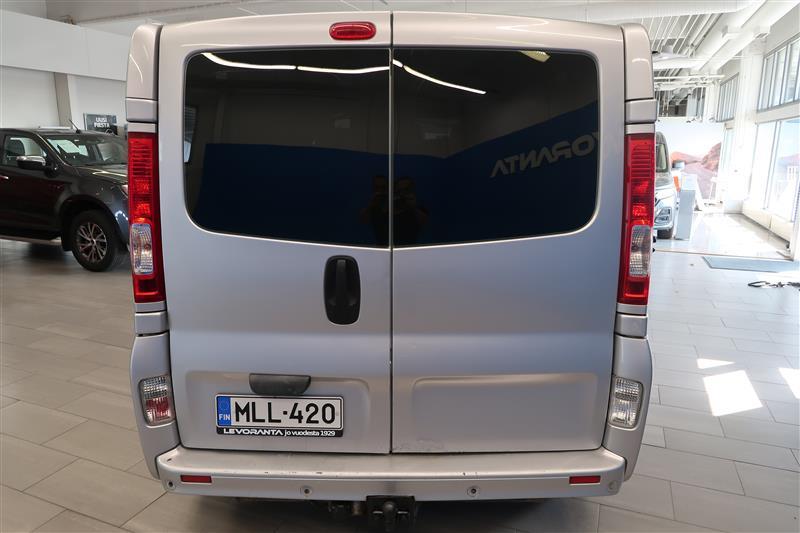 Opel Vivaro 2013