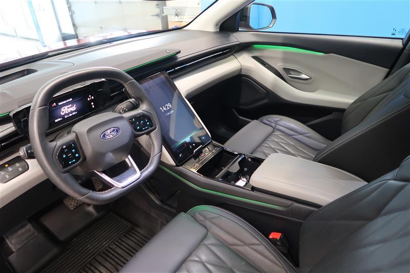 Ford Explorer 2024