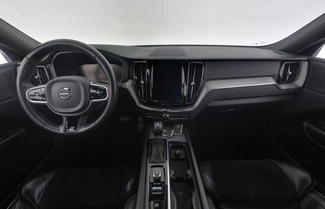 VOLVO XC60 2018