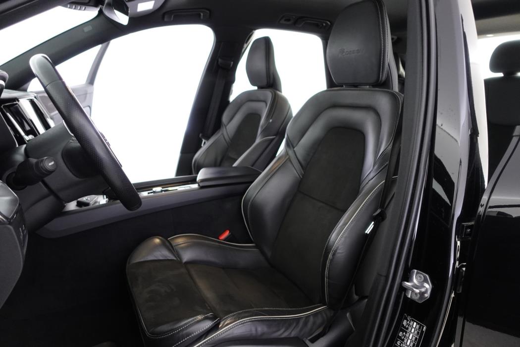 VOLVO XC60 2018