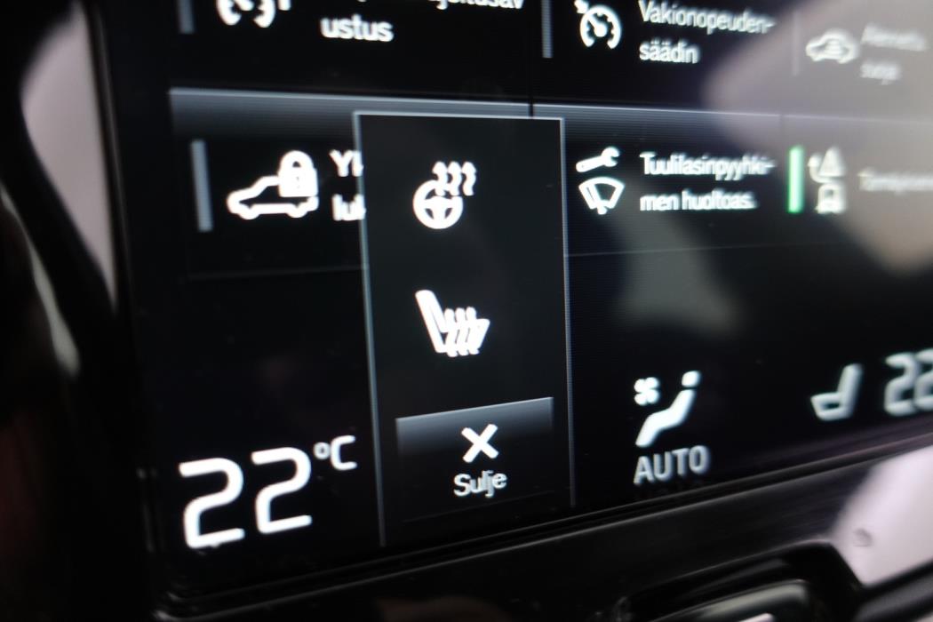 VOLVO XC60 2018
