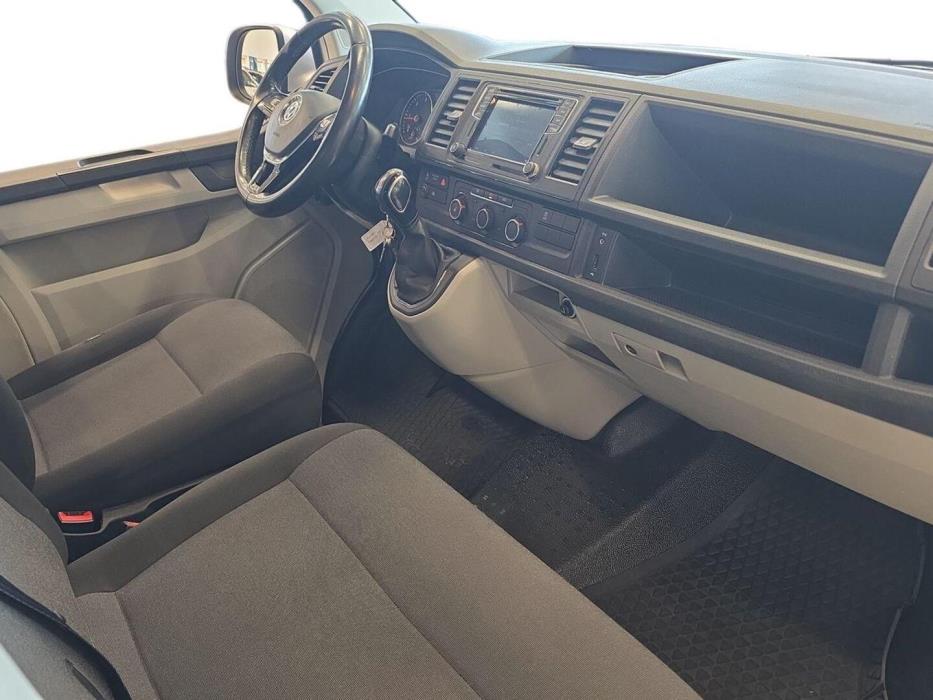 VOLKSWAGEN Transporter 2019