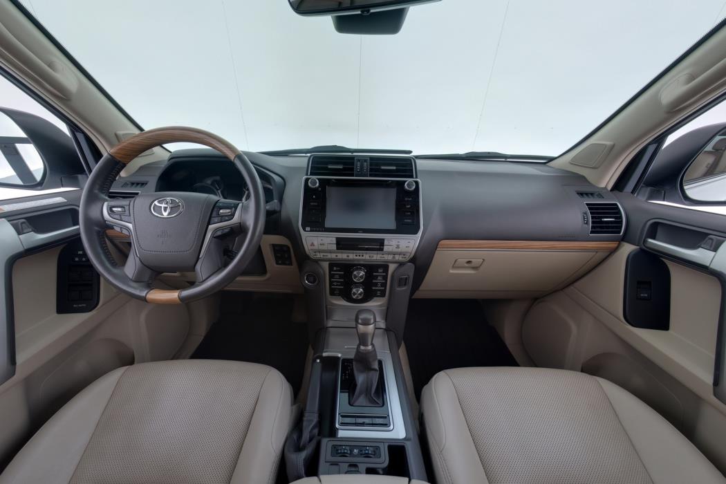 TOYOTA LAND CRUISER 2019
