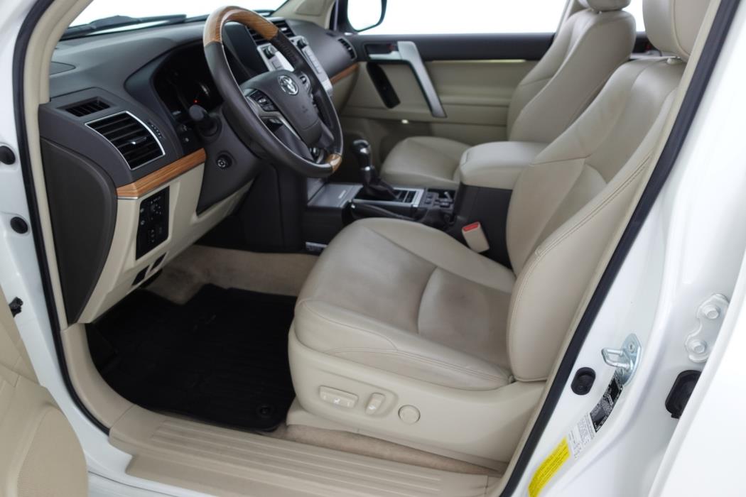 TOYOTA LAND CRUISER 2019
