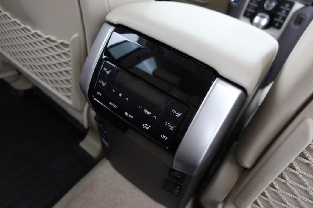 TOYOTA LAND CRUISER 2019