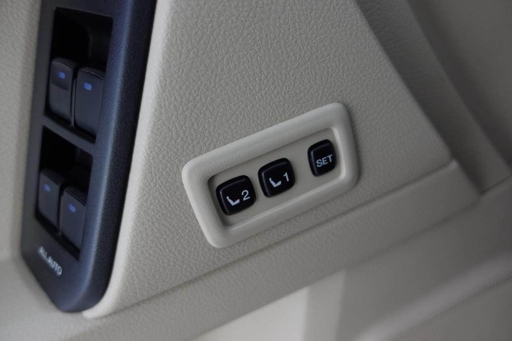 TOYOTA LAND CRUISER 2019