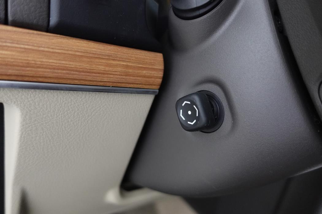 TOYOTA LAND CRUISER 2019