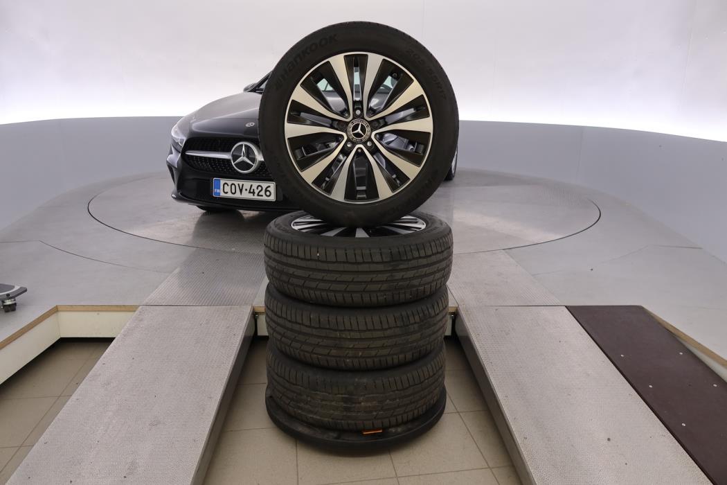 MERCEDES-BENZ A 2020