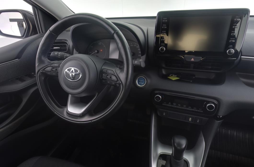 TOYOTA Yaris 2021
