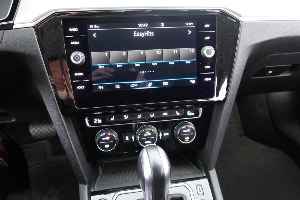 VOLKSWAGEN Passat 2020