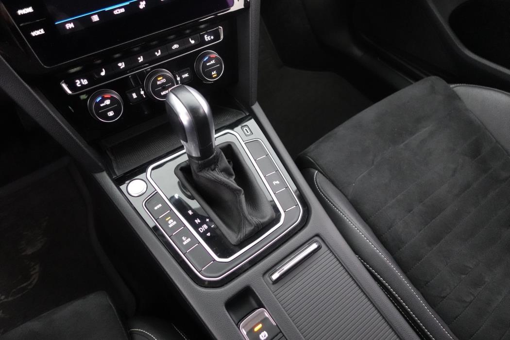 VOLKSWAGEN Passat 2020