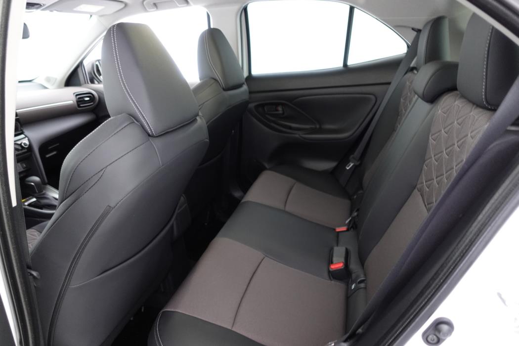 TOYOTA Yaris Cross 2024