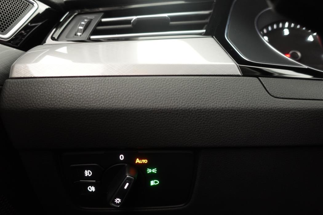 VOLKSWAGEN Passat 2021