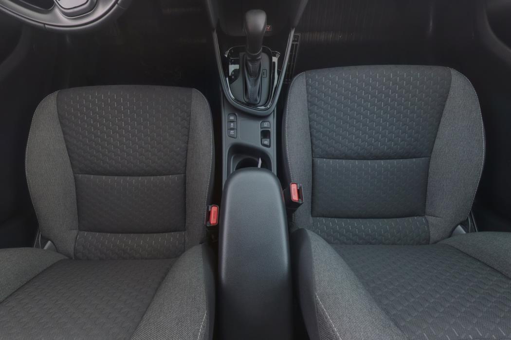 TOYOTA Yaris Cross 2025