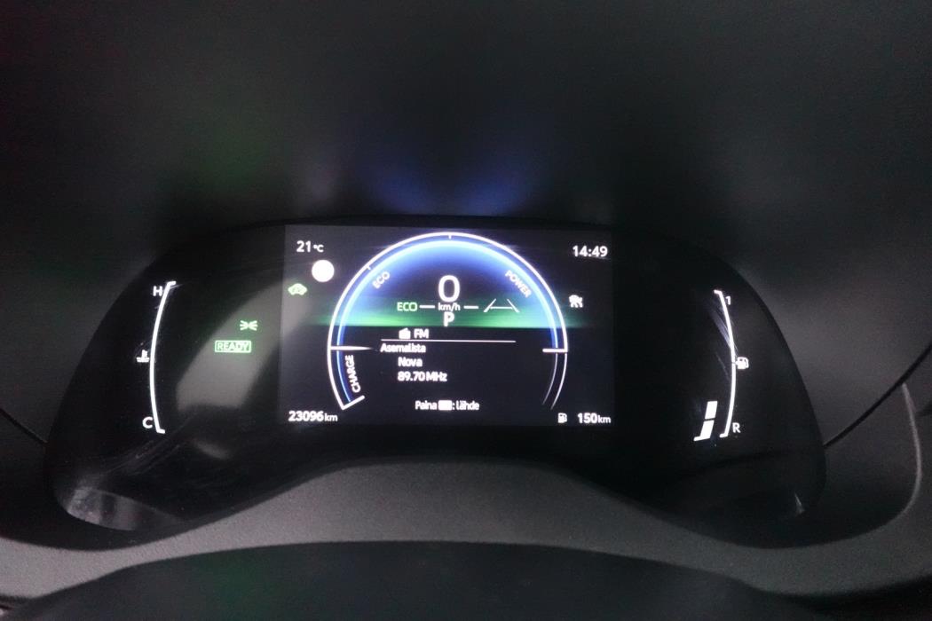 TOYOTA Yaris Cross 2025
