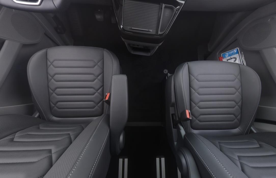 FORD TOURNEO CUSTOM 2025