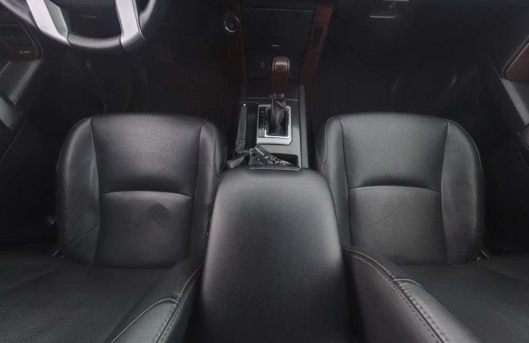 TOYOTA Land Cruiser 2016