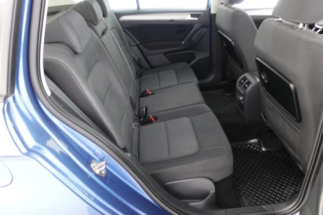 VOLKSWAGEN Golf Sportsvan 2014