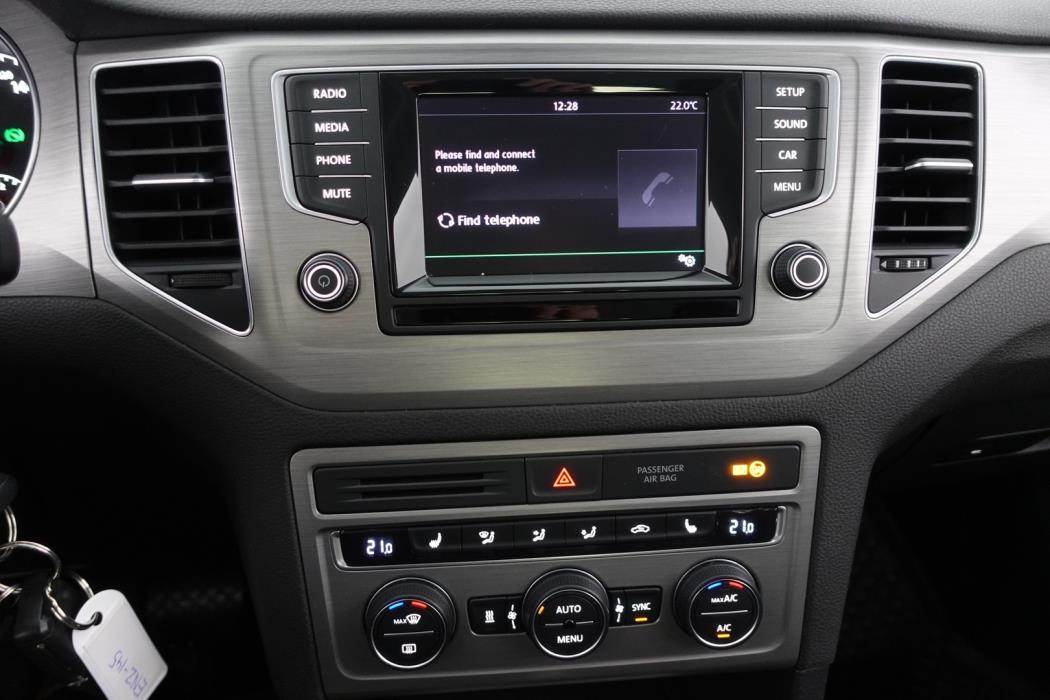 VOLKSWAGEN Golf Sportsvan 2014